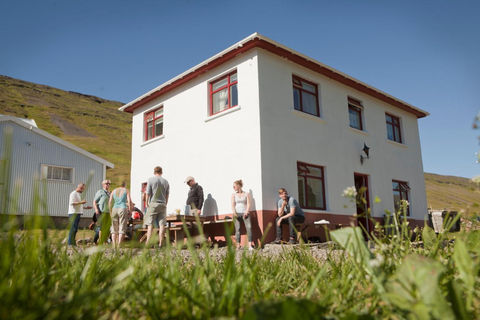 Wilderness Center / Obyggthasetur Islands Hotel Exterior photo