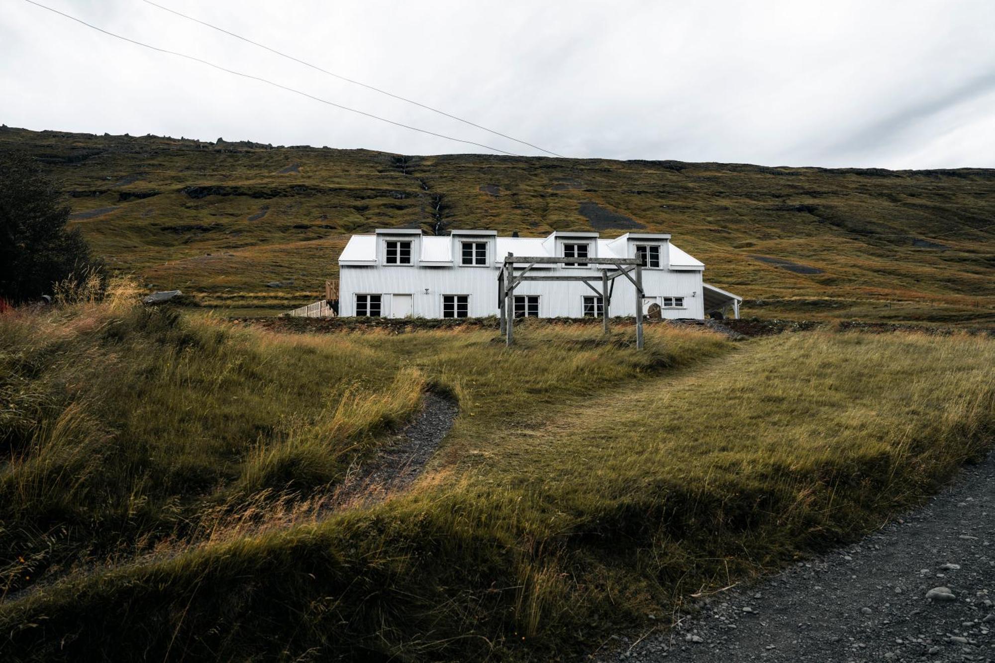 Wilderness Center / Obyggthasetur Islands Hotel Exterior photo